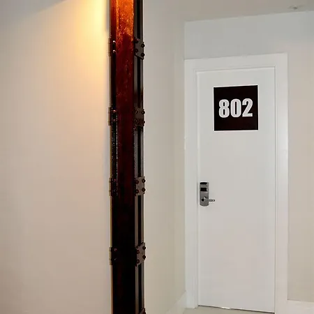 Otel Gran Via 44
