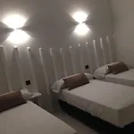 Hotel Gran Via 44