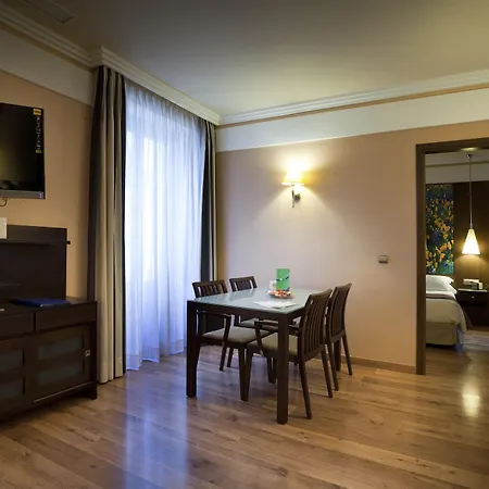 Hotel Gran Via 44 4*