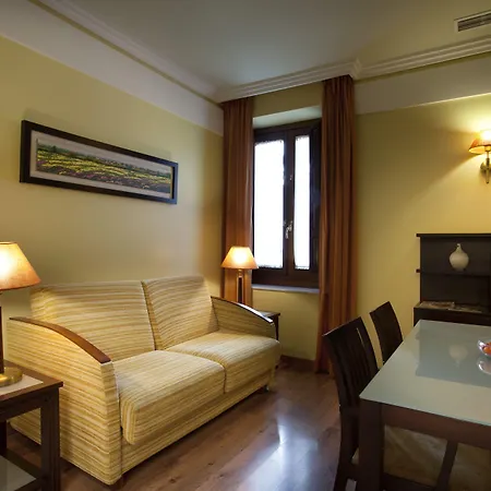 格兰大道44号套房酒店 酒店