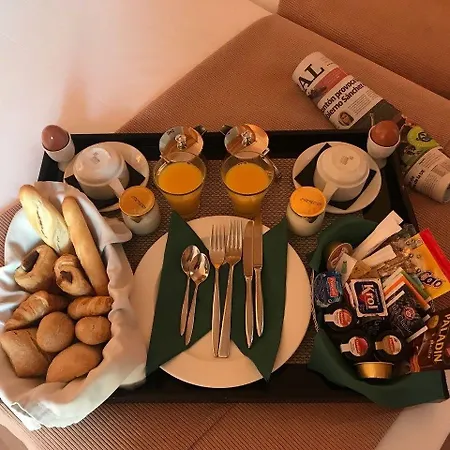 酒店 格兰大道44号套房酒店 4*