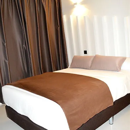 Hotel Gran Via 44 4*