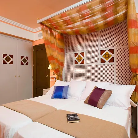 Hotel Gran Via 44 Granada