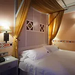 스위트 그란 44 호텔 4*
