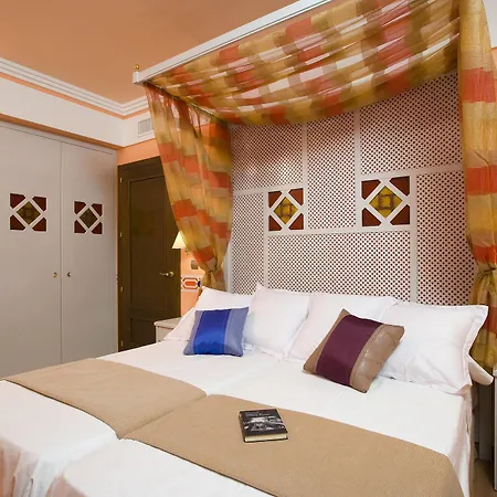 Hotel Gran Vía 44 Granada