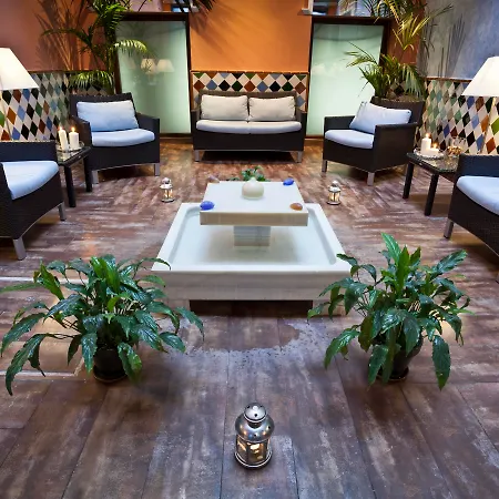 Gran Vía 44 4* Granada